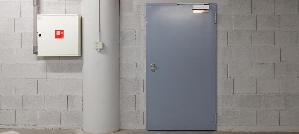 Противопожарные двери